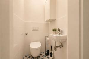 Altbaujuwel mit Charme, Geschichte und Entwicklungspotenzial – Dreifamilienhaus Frankfurt-Seckbach – 60389 Seckbach, Frankfurt am Main – Vorschaubild 13