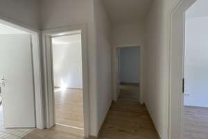Renovierte 3-Zimmer-Wohnung mit Wanne und Dusche in Wilhelmshaven City zu sofort! – Kolberger Straße 26, 26382 Bant, Wilhelmshaven – Vorschaubild 8