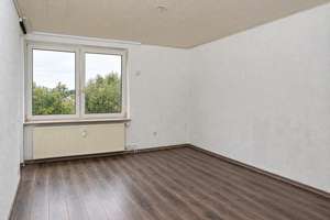 Freistehendes Einfamilienhaus in Salzgitter-Lesse mit 661 m² Grundstück, Keller & Kamin zu verkaufen – 38226 Lebenstedt, Salzgitter – Vorschaubild 2