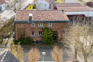 Architektenvilla mit drei separaten Apartments und Garten in Vohburg zu verkaufen – Pfaffenhofen an der Ilm (Kreis) – Vorschaubild 5