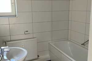 3-Zimmerwohnung mit modernem Bad – Speyerer Str. 8, 90443 Nürnberg – Vorschaubild 3
