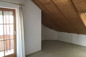 Gilching - Attraktives, sehr gepflegtes 6-Parteien-Haus mit 6 TG-Stellplätzen in ruhiger Lage – Gilching, Starnberg (Kreis), 82205 Starnberg (Kreis) – Vorschaubild 10