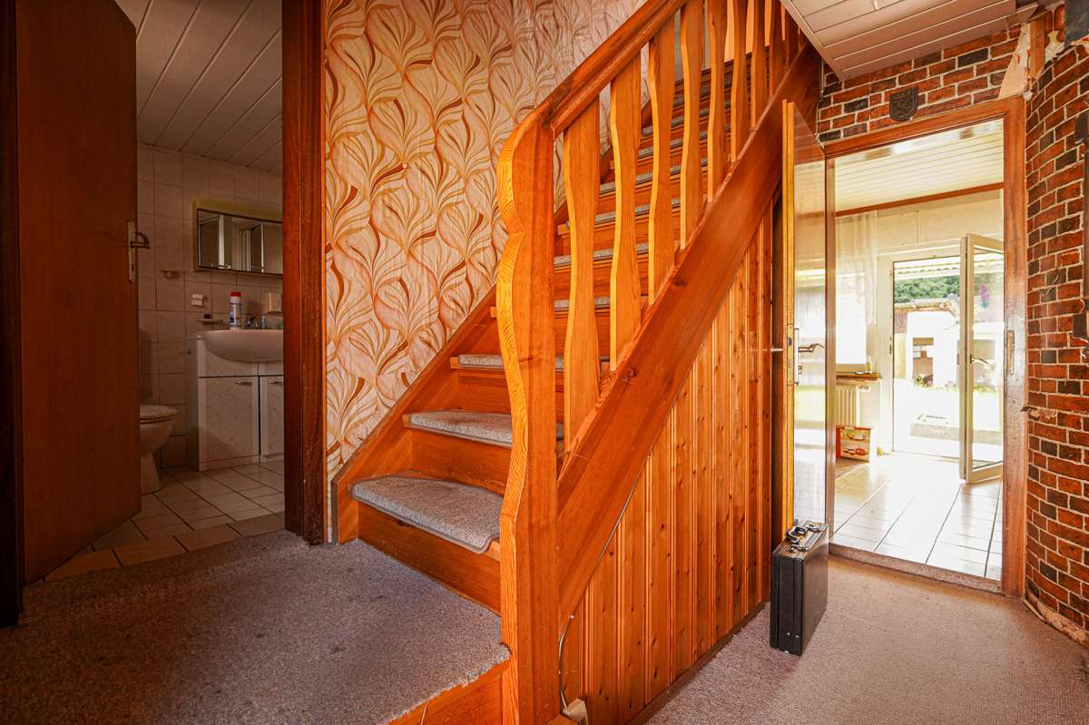 Immobilie in Nentershausen - +++ Geplagtes Einfamilienhaus für die kleine Familie +++ - Bild 1