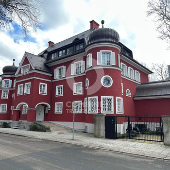 Traumobjekt: Villa am Herzogpark. combine Transaction