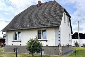 HORN IMMOBILIEN ++ Zwei Häuser in Löcknitz zu einem Preis mit Pool, Gästehaus und Garage – Uecker-Randow (Kreis) – Vorschaubild 8