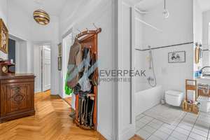 Großzügige 3,5-Zimmer-Altbauwohnung mit Balkon – stilvoll renoviert und modernisiert – Die vollständige Adresse der Immobilie erhältst du vom Anbieter., 10247 Friedrichshain, Berlin – Vorschaubild 21
