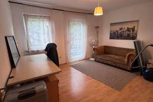 Gut geschnittene 3 Zimmer-Wohnung mit Balkon und EBK in F- Ginnheim – 60431 Ginnheim, Frankfurt am Main – Vorschaubild 6