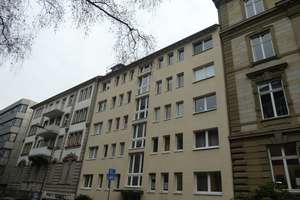 Exklusive Hochparterre-Terrassenwohnung in erstklassiger Lage im Frankfurter Westend!