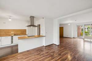 Großzügiges Reihenhaus mit Garten und zwei Terrassen in familienfreundlicher Wohnlage von Hamburg-Al – 21035 Neuallermöhe, Hamburg – Vorschaubild 2