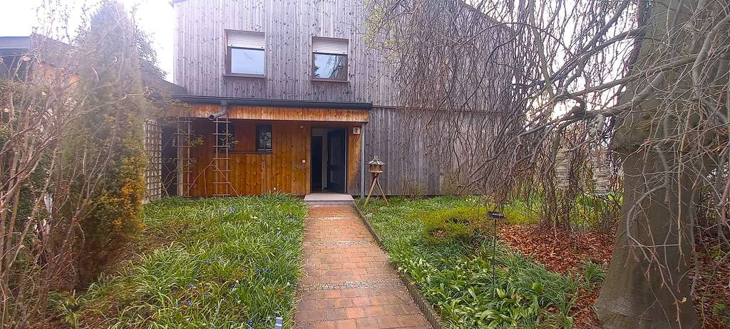 Immobilie in Erding - Charmante DHH mit großen Garten und Garage - geringe Erbpacht - Bild 2