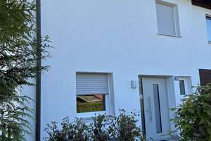 Familienfreundliches Wohnen in Rosenheim – modernisiert & sofort bezugsfertig – Die vollständige Adresse der Immobilie erhältst du vom Anbieter., 83026 Happing, Rosenheim – Vorschaubild 2
