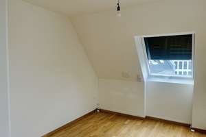 Nachmieter gesucht für moderne schöne, helle 4-Zi Maisonette-DG-Whg  in Köln Rodenkirchen – Die vollständige Adresse der Immobilie erhältst du vom Anbieter., 50996 Rodenkirchen (Ortsteil), Köln – Vorschaubild 8