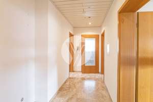 // Familienhaus mit bis zu 3WE //
bevorzugte Wohnlage
in Trier / Pfalzel – Die vollständige Adresse der Immobilie erhältst du vom Anbieter., 54293 Pfalzel, Trier – Vorschaubild 6