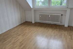Sehr helle schöne 3 Zimmerwohnung im Dachgeschoss! – Windmühlenstrasse 17, 47229 Friemersheim, Duisburg – Vorschaubild 2