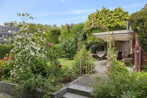 Altbauflair und Gartenidylle treffen modernes Familienleben – Die vollständige Adresse der Immobilie erhältst du vom Anbieter., 45259 Heisingen, Essen – Vorschaubild 15