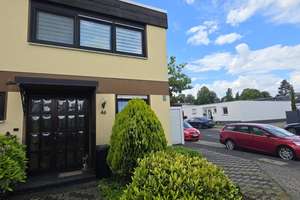 Einfamilien-Reihenendhaus große Garage, ruhige Wohn-Lage in Pulheim – Die vollständige Adresse der Immobilie erhältst du vom Anbieter., 50259 Pulheim – Vorschaubild 2