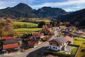 Zwei Chalets am Wolfsee – Rückzugsort inmitten der Fischbachauer Alpen – Die vollständige Adresse der Immobilie erhältst du vom Anbieter., 83730 Fischbachau – Vorschaubild 1