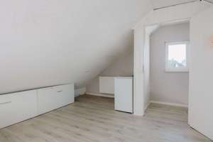 Kernsaniertes modern gestaltetes Reihenendhaus mit Wintergarten, 2 Bädern, Vollkeller und Garage – Die vollständige Adresse der Immobilie erhältst du vom Anbieter., 21079 Langenbek, Hamburg – Vorschaubild 17