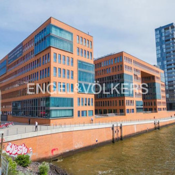 Die Elbe direkt vor der Tür - "Holzhafen-West"