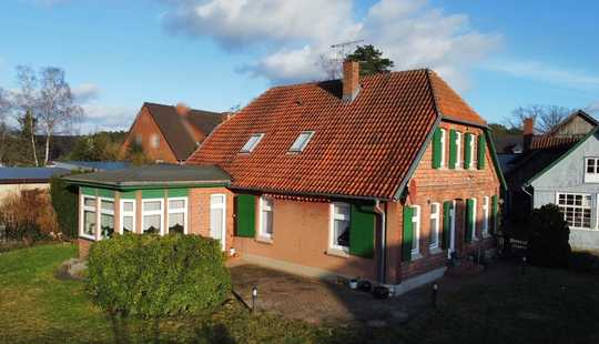 Bild von Wohnhaus ca. 220m² plus Nebengelasse ca. 565m²
