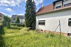 Kleine 3-Zi.-DHH mit Gartenhaus, sonniges & großzügiges Grundstück in zentraler Lage – Die vollständige Adresse der Immobilie erhältst du vom Anbieter., 70499 Weilimdorf (Ortsteil), Stuttgart – Vorschaubild 3