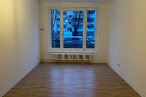 Ihr Rückzugsort zu zweit – stilvolle Wohnung mit kleiner Terrasse! – Simon-Bolivar-Straße 17, 13055 Alt-Hohenschönhausen, Berlin – Vorschaubild 3