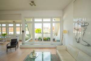 Bezugsfreie DG-Whg mit Terrasse EBK Kamin u. Aufzug – Simon-Dach-Strasse 10, 10245 Friedrichshain, Berlin – Vorschaubild 2