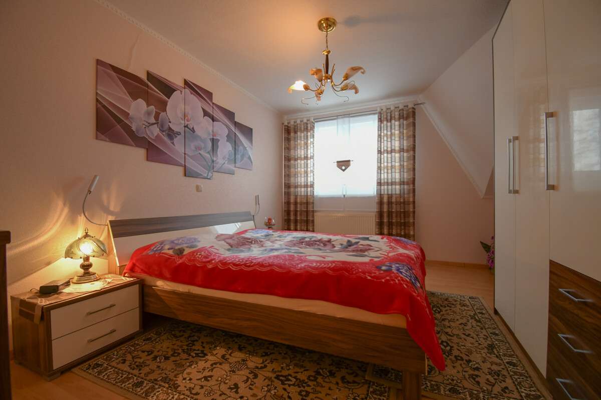 Immobilie in Friesoythe - 6681 - Mehr als Grundrisse: ein Zuhause – 6-Zimmer-Doppelhaushälfte für echtes Familienleben - Bild 0