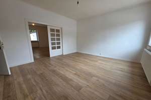 Einfamilienhaus für Handwerker/Firmen mit Garten in Jenfeld – Die vollständige Adresse der Immobilie erhältst du vom Anbieter., 22043 Jenfeld, Hamburg – Vorschaubild 11