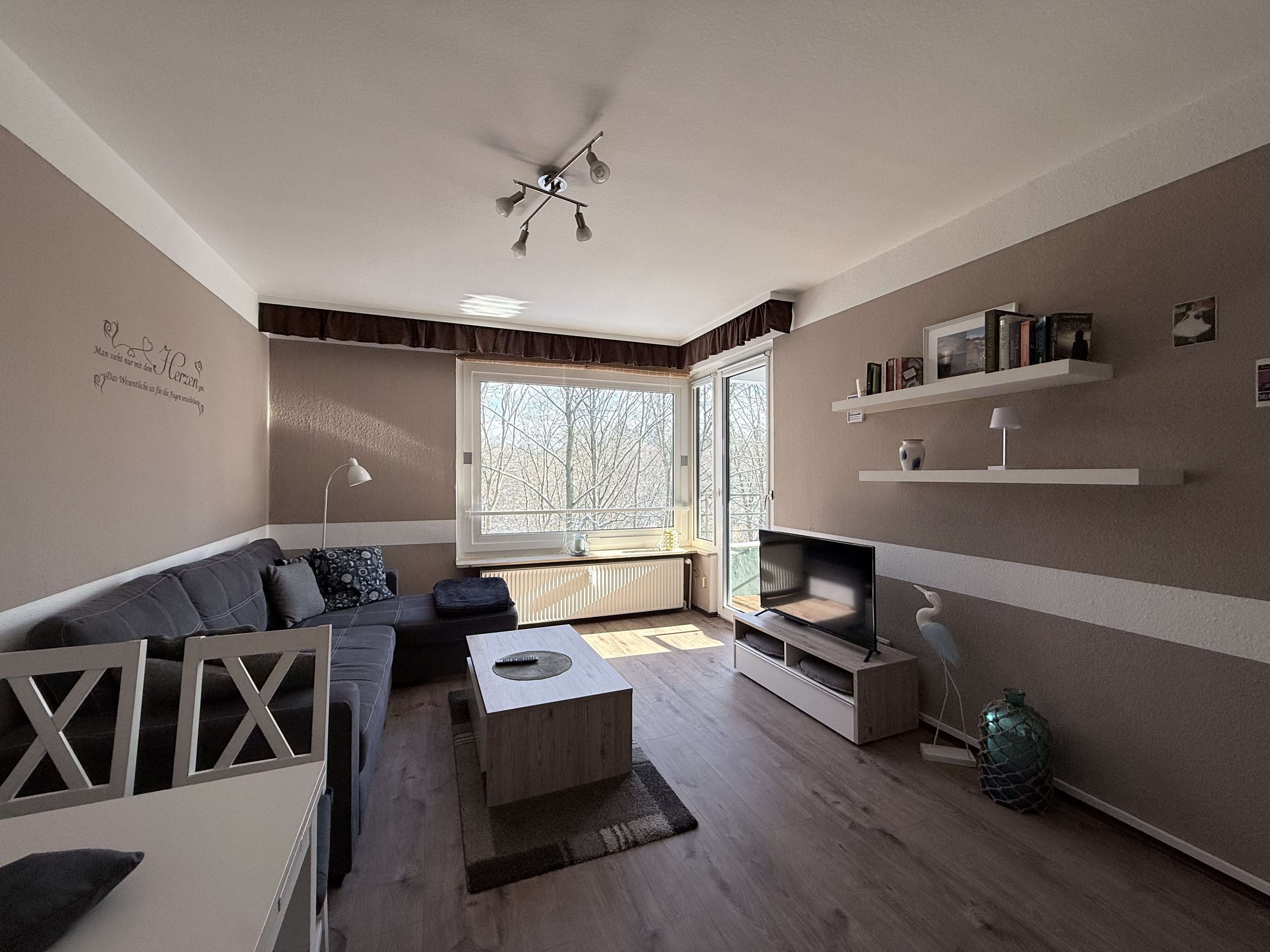 Immobilie in Glücksburg - Ferienwohnung, besondere Lage, charmante 2 Zimmer Wohnung mit Balkon und Stellplatz in Glücksburg - Bild 1