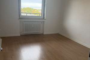 Stilvolle, sanierte 3-Zimmer-Wohnung mit Balkon und EBK in Lübeck – 23566 Sankt Gertrud, Lübeck – Vorschaubild 8