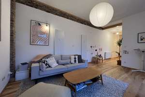 Helle, lichtdurchflutete, großzügig geschnittene 3-Zimmer-Wohnung mit Balkon in Düsseldorf – 40472 Rath, Düsseldorf – Vorschaubild 3