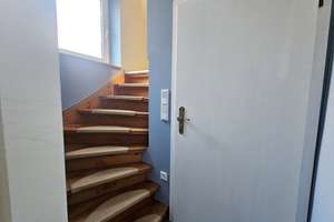 Haus-im-Haus-Feeling. Großzügige Maisonettewohnung im 2-Familienhaus mit Balkon und Dachloggia – Die vollständige Adresse der Immobilie erhältst du vom Anbieter., 42655 Solingen-Mitte, Solingen – Vorschaubild 9