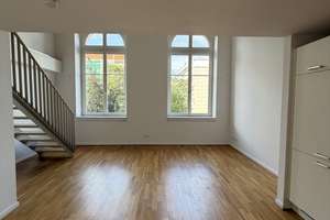 Geräumige 1-Raum-Wohnung im Zentrum mit Einbauküche