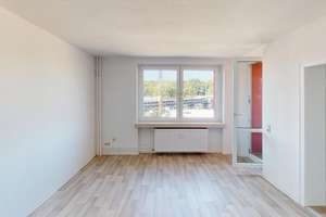 Zentral gelegene 2-Raum-Wohnung mit Balkon – Gustav-Freytag-Str. 2, 9111 Zentrum, Chemnitz – Vorschaubild 1
