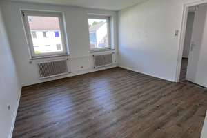 Großzügige Raumgestaltung in schöner Lage – Henkelsstraße 1, 42389 Langerfeld-Beyenburg, Wuppertal – Vorschaubild 2
