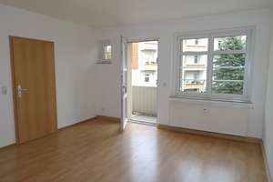 71 m² zum Wohnen + langer Laubengang/Balkon + Stellplatz – Franz-Wiesner-Str. 44, 9131 Ebersdorf, Chemnitz – Vorschaubild 2