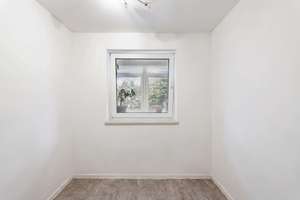 Bezugsfreie 2-Zimmer-Wohnung mit Loggia und Blick ins Grüne – Die vollständige Adresse der Immobilie erhältst du vom Anbieter., 12439 Niederschöneweide, Berlin – Vorschaubild 6