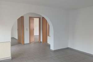 Großer Balkon + 4 Zimmer + Wohnküche + 2 Bäder + PKW-Stellplatz* in Sudenburg – Schöninger Straße 22, 39112 Sudenburg, Magdeburg – Vorschaubild 3