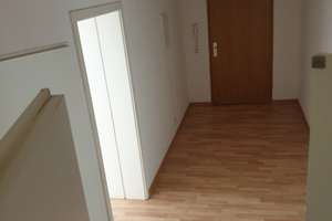 Ohne Maklerkosten!!! Nur 2.392 €/m²! Zentrums-Nähe!  ca. 6.700 €/Jahr Miet-GEWINN! – Mierendorffstraße 30, 4318 Anger-Crottendorf, Leipzig – Vorschaubild 3