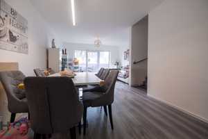 Exklusiver Neubau. 6 Zimmer, 2 Bäder, 3 Balkone, exklusive Küche und viel Platz für die Familie! – Bremen – Vorschaubild 2