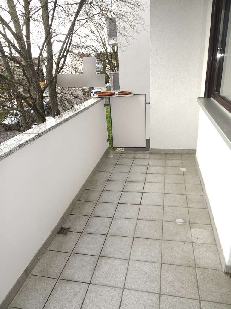 Immobilie in Heddesheim - In  Seenähe: sehr gut aufgeteilte 3 ZKB mit Balkon und Garage - Bild 3