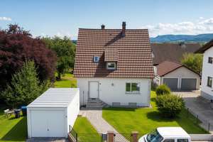 Zuhause für die Familie – gepflegtes Einfamilienhaus in naturnaher Umgebung mit großzügigem Garten – Die vollständige Adresse der Immobilie erhältst du vom Anbieter., 73119 Zell unter Aichelberg – Vorschaubild 1