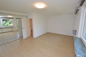 RÖNPAGEL IMMOBILIEN: Bemerode + 2 Zi. WHG + mod. EBK + Loggia + Einzelgarage – Anecampstr. 15 B, 30539 Bemerode, Hannover – Vorschaubild 7