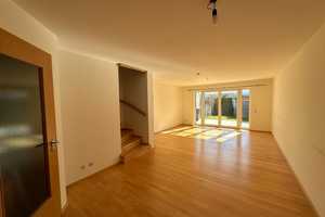 Familienfreundliches Reihenhaus mit Garten, Garage & viel Platz – Ammerseestr. 16 e, 86343 Augsburg (Kreis) – Vorschaubild 8
