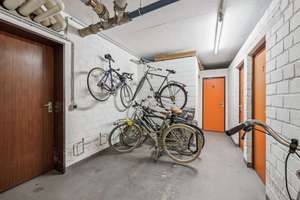 Großzügige 2-Zimmer-Wohnung mit Süd-Loggia, Balkon und Stellplatz in beliebter Lage von Düsseldorf – Die vollständige Adresse der Immobilie erhältst du vom Anbieter., 40470 Mörsenbroich, Düsseldorf – Vorschaubild 21