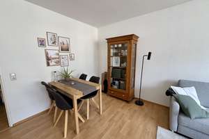Helle 2-Zimmer-Wohnung mit Balkon im Frankfurter Nordend – Die vollständige Adresse der Immobilie erhältst du vom Anbieter., 60318 Nordend-West, Frankfurt am Main – Vorschaubild 2
