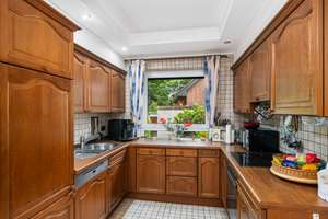 Bremen - Vahr | Großzügiger Bungalow mit Wintergarten, Sauna und vielseitigem Platzangebot – Die vollständige Adresse der Immobilie erhältst du vom Anbieter., 28327 Ellener Feld, Bremen – Vorschaubild 8