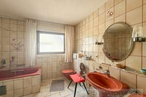 Großzügiges Einfamilienhaus mit Einliegerwohnung in Bestlage von Düsseldorf-Angermund – Die vollständige Adresse der Immobilie erhältst du vom Anbieter., 40489 Angermund, Düsseldorf – Vorschaubild 9