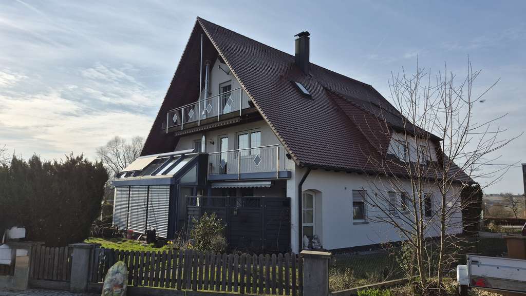 Immobilie in Wertingen - Große Wohnung mit Wintergarten und Terrasse in Wertingen-OT - Bild 0